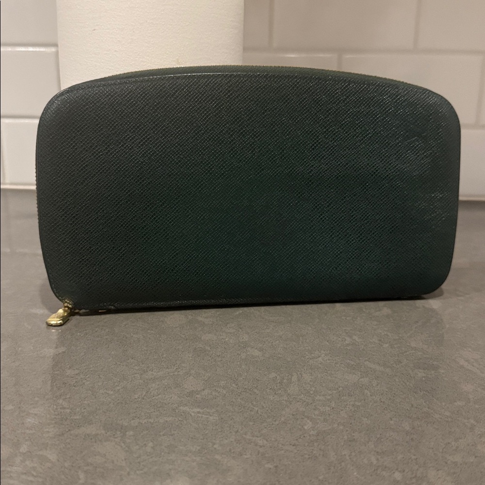 Louis Vuitton Green Taiga Organizer Zippy Wallet